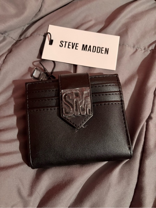 Steve Madden Other - Steve Madden Black Leather Card & Key Holder with SM Logo